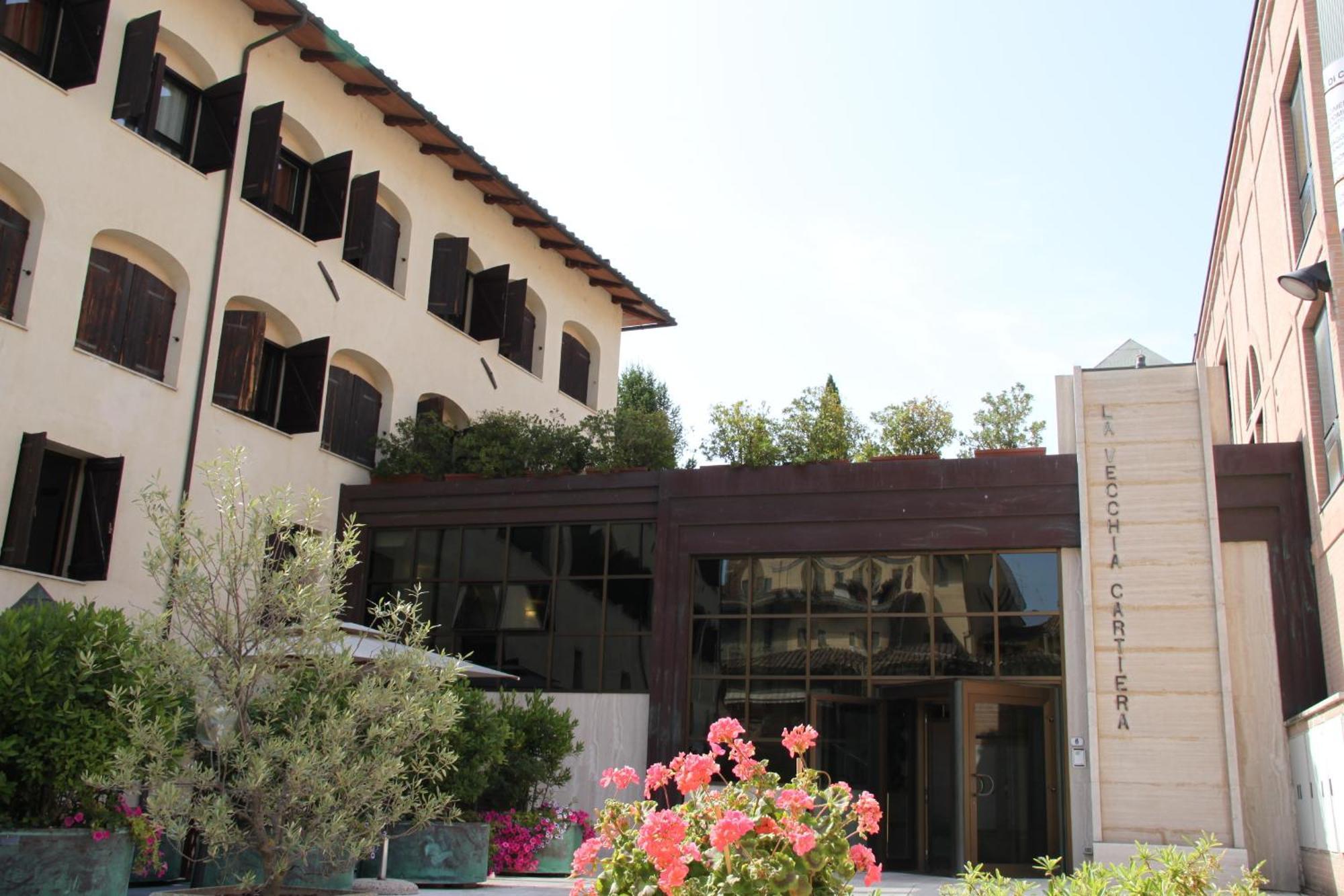 Hotel La Vecchia Cartiera Colle Val D'Elsa Exteriér fotografie