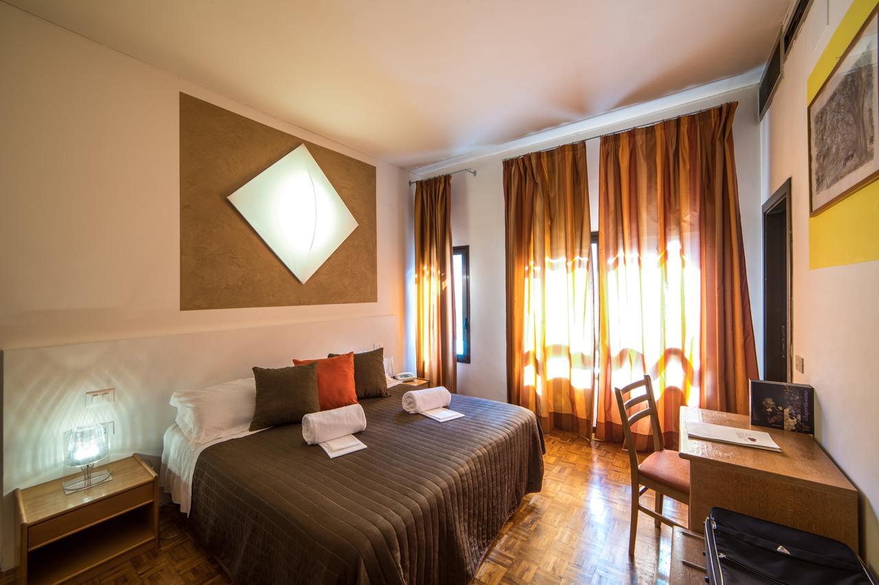 Hotel La Vecchia Cartiera Colle Val D'Elsa Exteriér fotografie